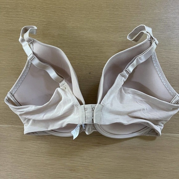 Women's Chantelle Size 40DD C Essential Full Coverage Smooth Bra - Picture 5 of 6